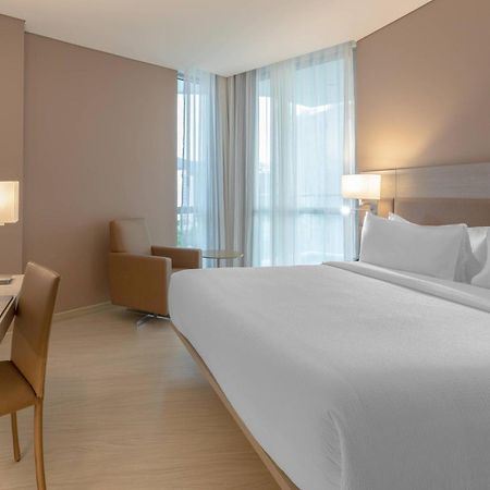 Ac Hotel By Marriott Santa Marta Екстериор снимка