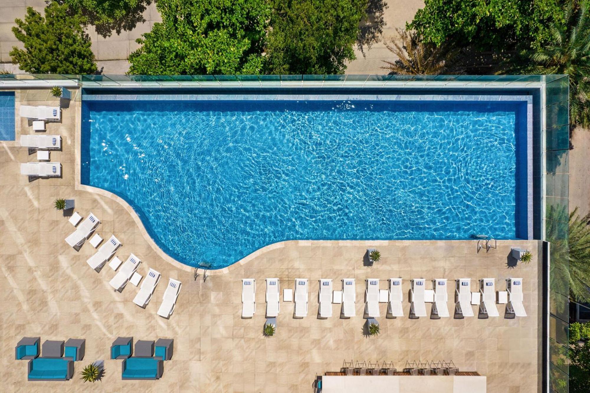 Ac Hotel By Marriott Santa Marta Екстериор снимка