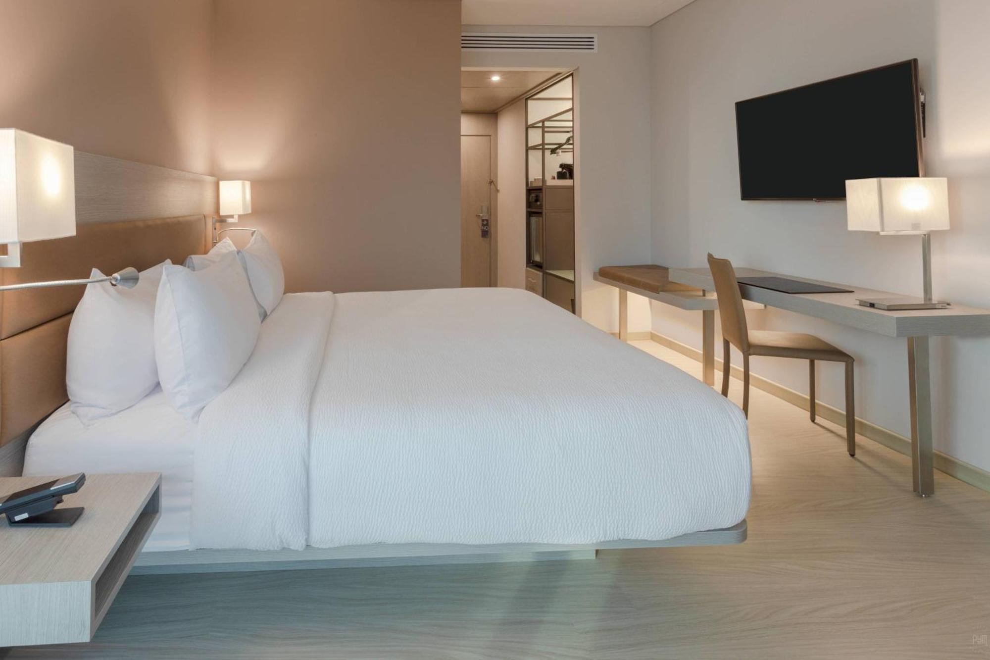 Ac Hotel By Marriott Santa Marta Екстериор снимка